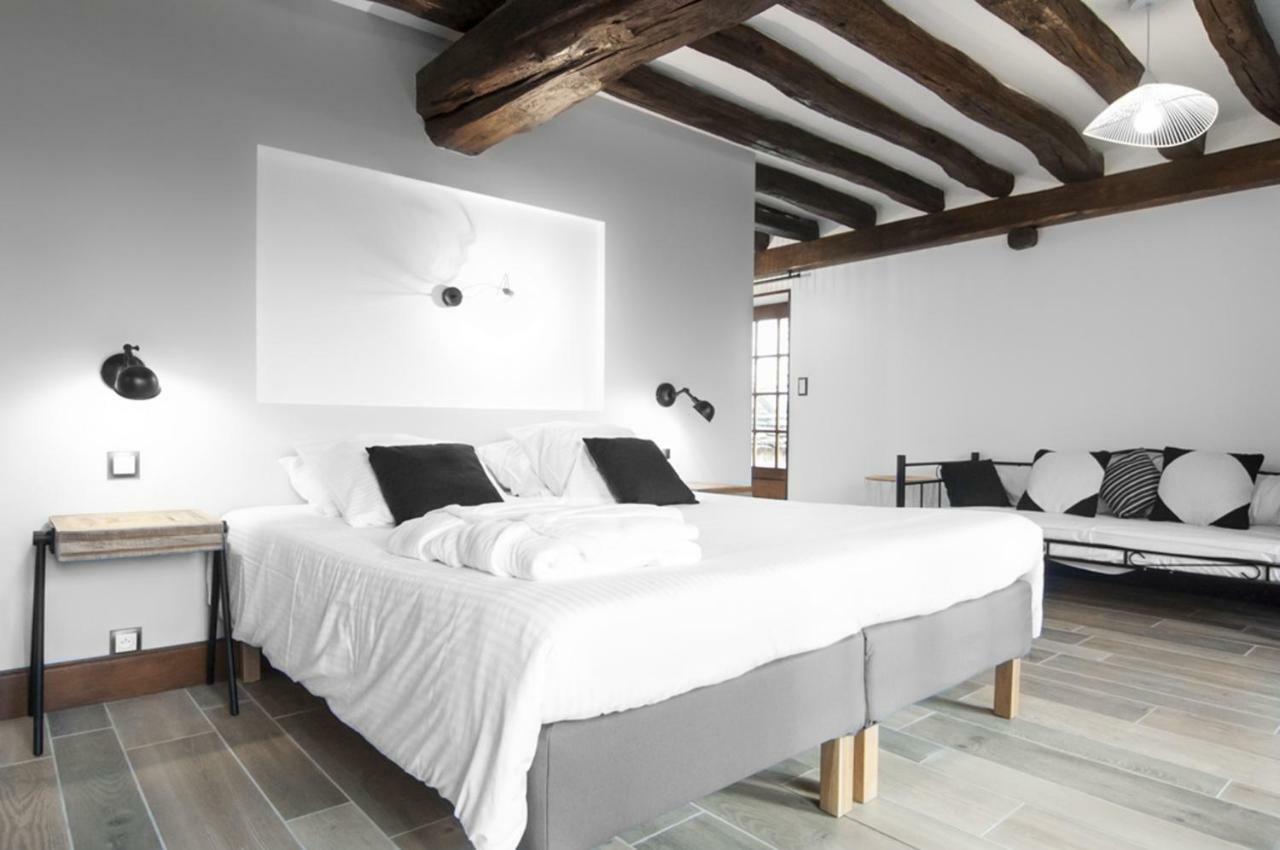 Jardin Des Sens, La Rente D'Eguilly Bed & Breakfast Bagian luar foto