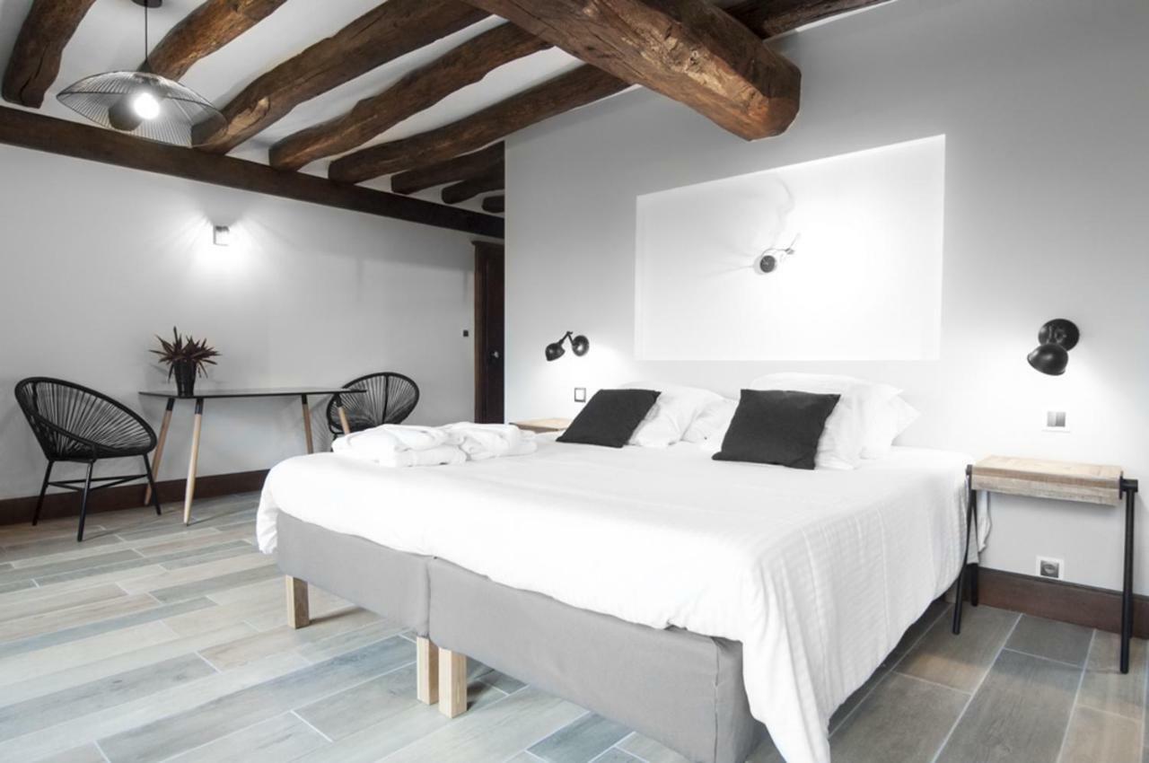 Jardin Des Sens, La Rente D'Eguilly Bed & Breakfast Bagian luar foto