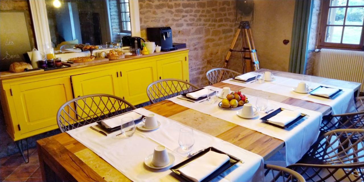 Jardin Des Sens, La Rente D'Eguilly Bed & Breakfast Bagian luar foto